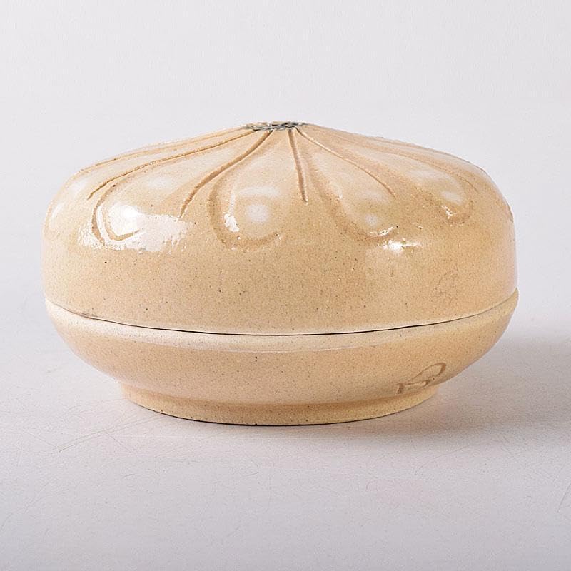 茶道具　春香堂　葵窯　加藤春二作　菊花　千年菊方　香合　共箱　V　7850 茶道具 春香堂 葵窯 加藤春二作 菊花 千年菊方 香合 共箱
